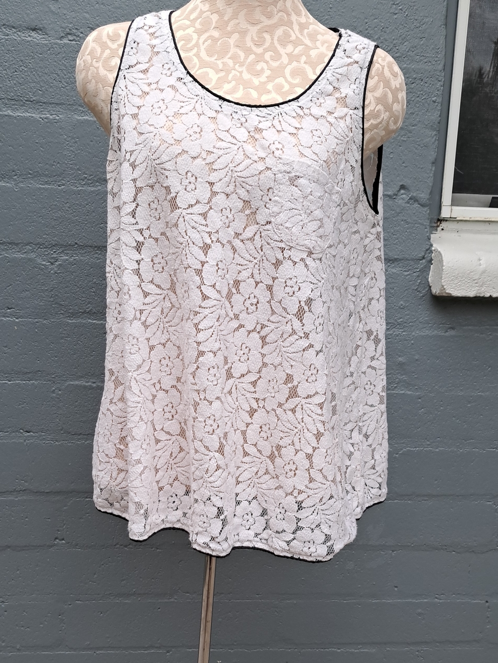 Forever 21 White Floral Lace Tank with Black Trim